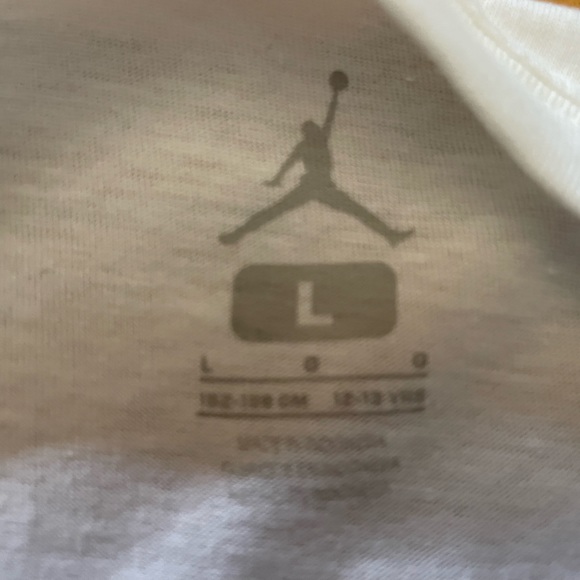 Air Jordan YOUTH Kids White long sleeve Shirt Size L (16-18) - Picture 7 of 10